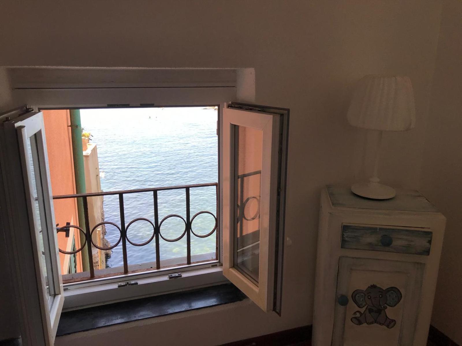 Casa Sulla Spiaggia Di Boccadasse Genova Eksteriør billede